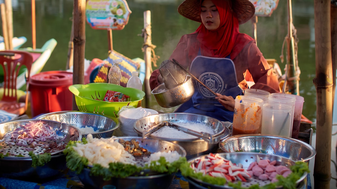 探寻上海美食文化之旅：上海八宝饭插图